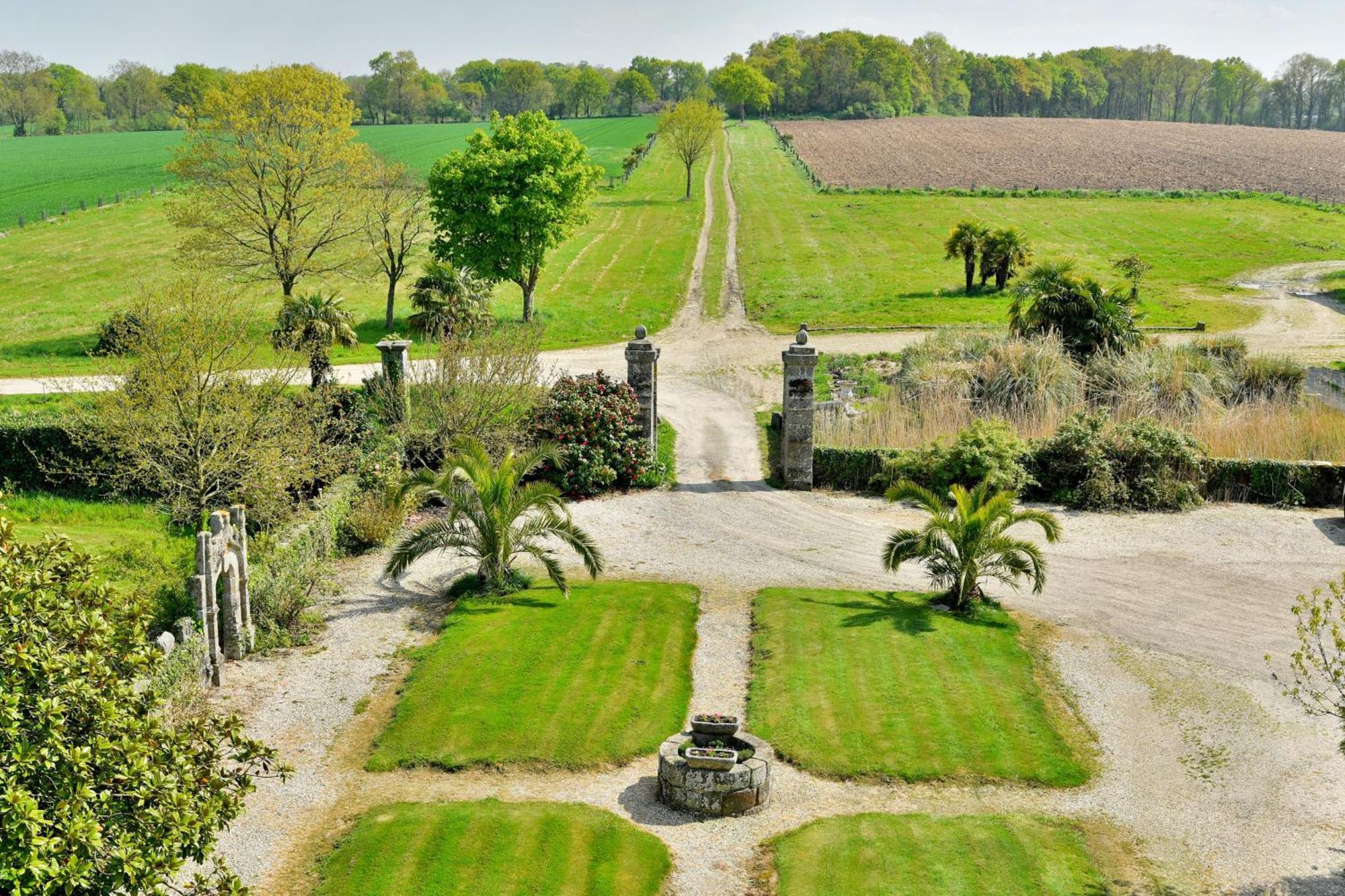 Domaine de launay blot, Proche MER Baguer-Morvan Extérieur photo